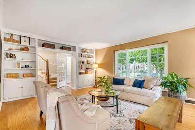 4760 N Woodburn St, Whitefish Bay, WI 53211 - Photo 4