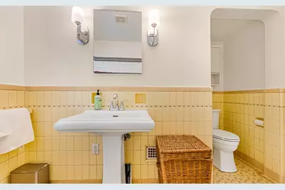 4760 N Woodburn St, Whitefish Bay, WI 53211 - Photo 30