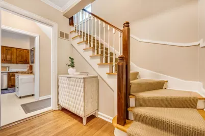 4760 N Woodburn St, Whitefish Bay, WI 53211 - Photo 2