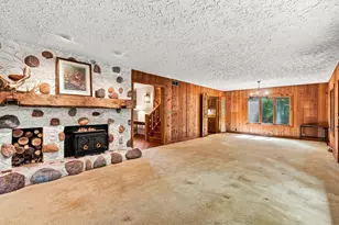 W340N9005 Townline Rd, Lac La Belle, WI 53066 - Photo 2