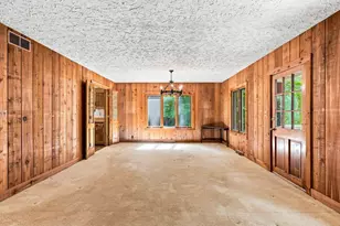 W340N9005 Townline Rd, Lac La Belle, WI 53066 - Photo 4