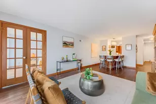 2525 S Shore Dr, Milwaukee, WI 53207 - Photo 2