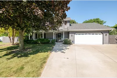 9140  Morgan Ct, Racine, WI 53126 - Photo 4