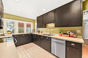 2924 N 74th St, Milwaukee, WI 53210 - Photo 14