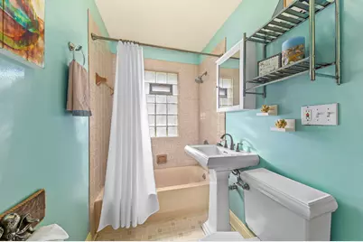 2924 N 74th St, Milwaukee, WI 53210 - Photo 18