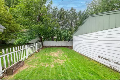 2924 N 74th St, Milwaukee, WI 53210 - Photo 28
