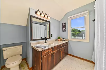 2924 N 74th St, Milwaukee, WI 53210 - Photo 24