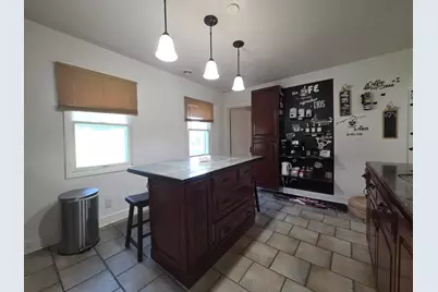 1567 S 100th St, West Allis, WI 53214 - Photo 8