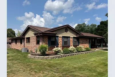1804 W Clayton Crest Ave, Milwaukee, WI 53221 - Photo 1