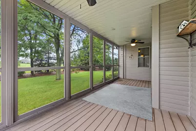 W155N6631  Blue Heron Dr, Menomonee Falls, WI 53051 - Photo 16