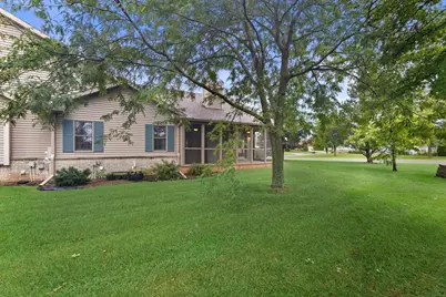 W155N6631  Blue Heron Dr, Menomonee Falls, WI 53051 - Photo 4