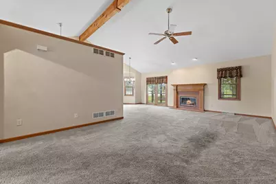 W155N6631  Blue Heron Dr, Menomonee Falls, WI 53051 - Photo 20