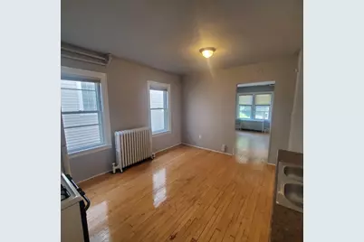 3138 N Pierce St, Milwaukee, WI 53212 - Photo 4