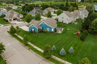 1724  Moccasin Trl, Waukesha, WI 53189 - Photo 82
