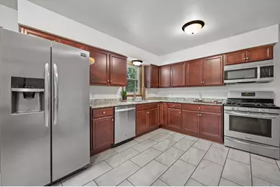 5630 S 20th St, Milwaukee, WI 53221 - Photo 4