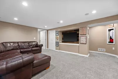265 N 112th St, Wauwatosa, WI 53226 - Photo 22
