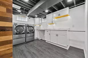 265 N 112th St, Wauwatosa, WI 53226 - Photo 26