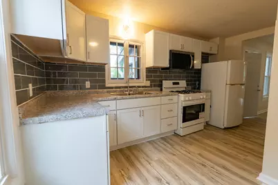 237  Waverly Pl, Waukesha, WI 53186 - Photo 6