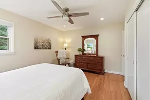 2445 Buena Vista Dr, Brookfield, WI 53045 - Photo 20