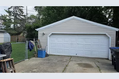 6168 S Merrill Ave, Cudahy, WI 53110 - Photo 4