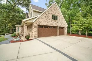 14700 W Fleetwood Ln, New Berlin, WI 53151 - Photo 52