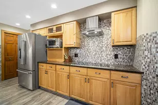 14700 W Fleetwood Ln, New Berlin, WI 53151 - Photo 18