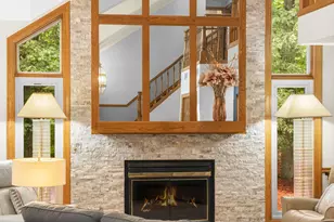 14700 W Fleetwood Ln, New Berlin, WI 53151 - Photo 8
