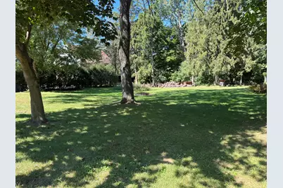 248 E Ottawa Ave, Dousman, WI 53118 - Photo 4