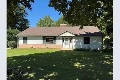 248 E Ottawa Ave, Dousman, WI 53118 - Photo 2
