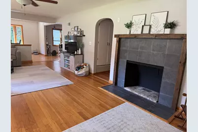 248 E Ottawa Ave, Dousman, WI 53118 - Photo 8