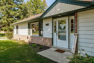 248 E Ottawa Ave, Dousman, WI 53118 - Photo 4
