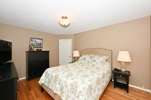 5127 S Menard Dr, New Berlin, WI 53151 - Photo 20