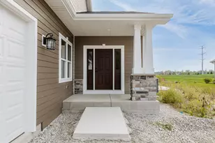 1529 N Stuart Rd, Racine, WI 53177 - Photo 4