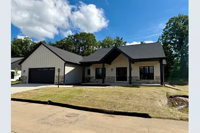 W208N16278  Renee Way, Jackson, WI 53037 - Photo 1