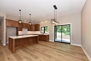 W208N16278 Renee Way, Jackson, WI 53037 - Photo 6