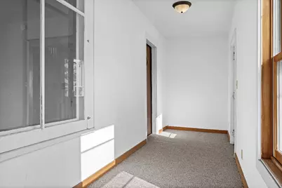 1603  Charles St, La Crosse, WI 54603 - Photo 4