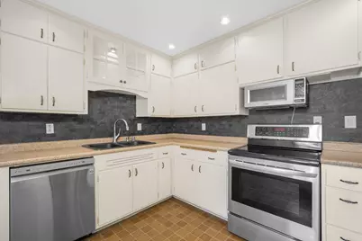 N86W17451  Joss Pl, Menomonee Falls, WI 53051 - Photo 14