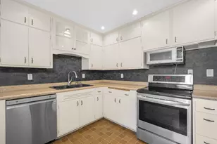 N86W17451 Joss Pl, Menomonee Falls, WI 53051 - Photo 14