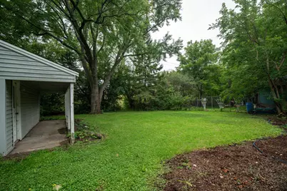 5833 W Calumet Rd, Milwaukee, WI 53223 - Photo 14
