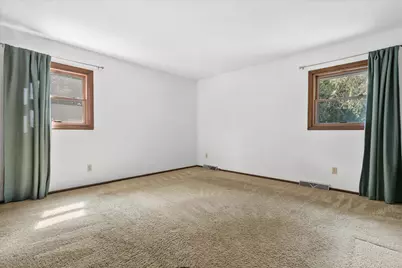 1600  Michael Dr, Waukesha, WI 53189 - Photo 26
