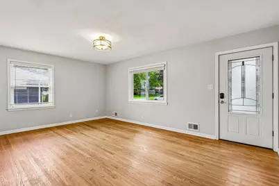 2958 S 102nd St, West Allis, WI 53227 - Photo 2