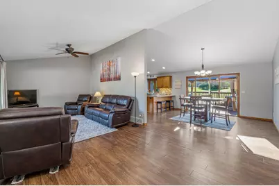 713  Audubon Rd, Howards Grove, WI 53083 - Photo 6