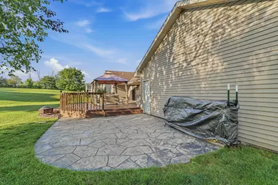 713  Audubon Rd, Howards Grove, WI 53083 - Photo 34