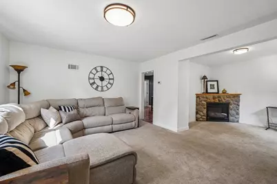 647 S 105th St, West Allis, WI 53214 - Photo 2