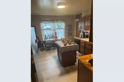 2002  Wollmer St, Manitowoc, WI 54220 - Photo 2