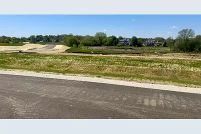 W251 S5353  Sage Rd, Waukesha, WI 53189 - Photo 2