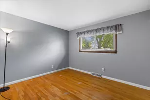 10425 W Terra Ave, Milwaukee, WI 53224 - Photo 14