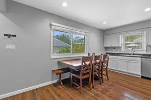 10425 W Terra Ave, Milwaukee, WI 53224 - Photo 6