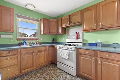 3217  Indian Trl, Racine, WI 53402 - Photo 8