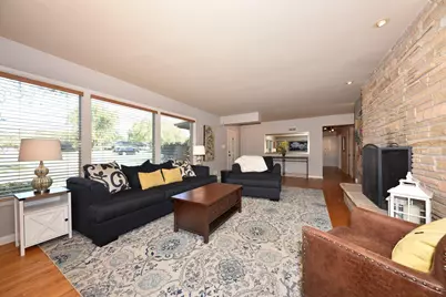 5405 W Hillcrest Dr, Mequon, WI 53092 - Photo 8